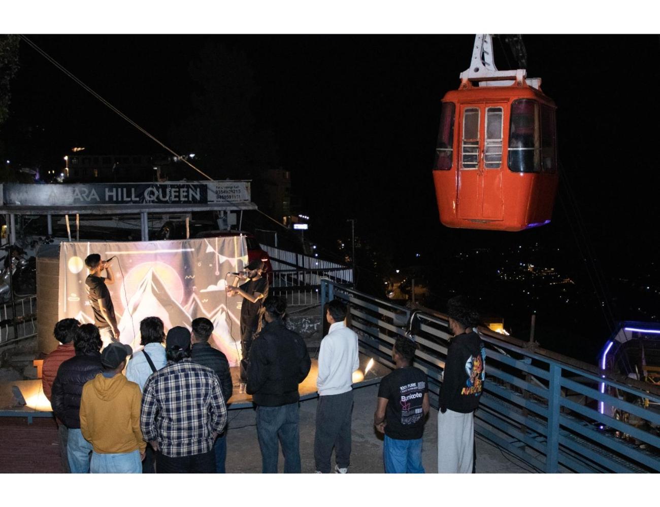 Event-First Bunkotel Mussoorie Bagian luar foto